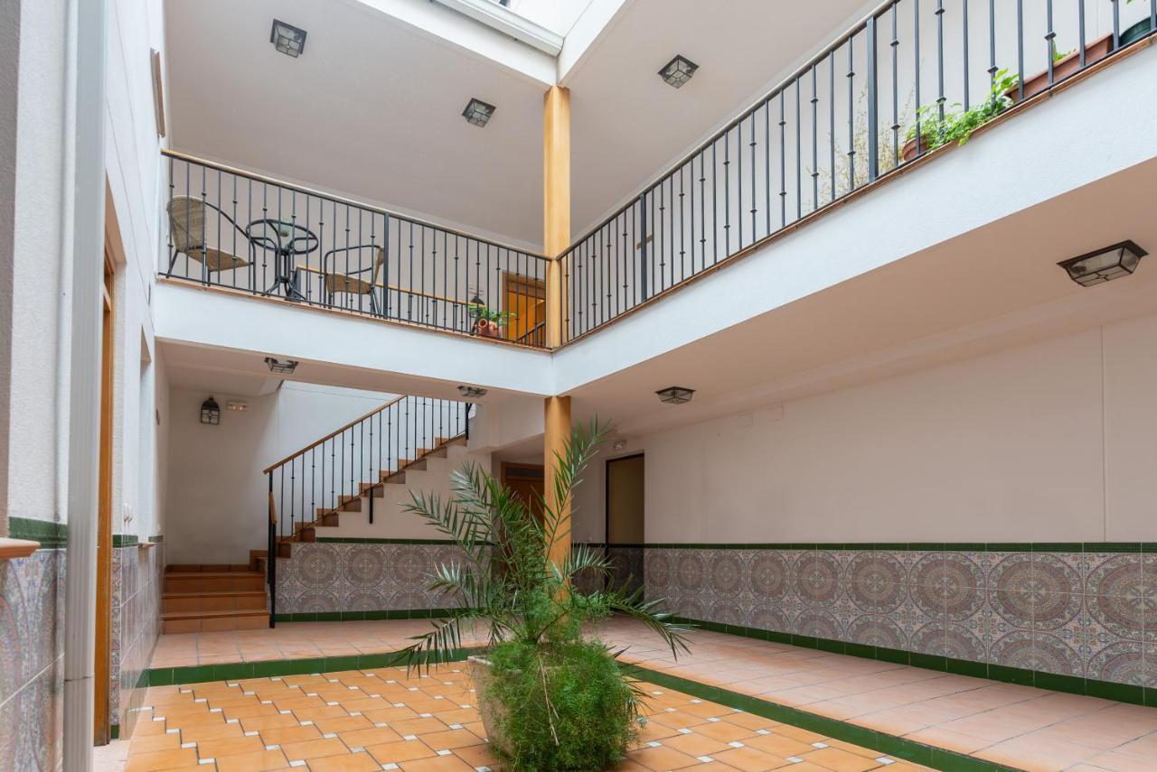 Apartamento Puerta De Cordoba- Exterior Con Balcones Zewnętrze zdjęcie