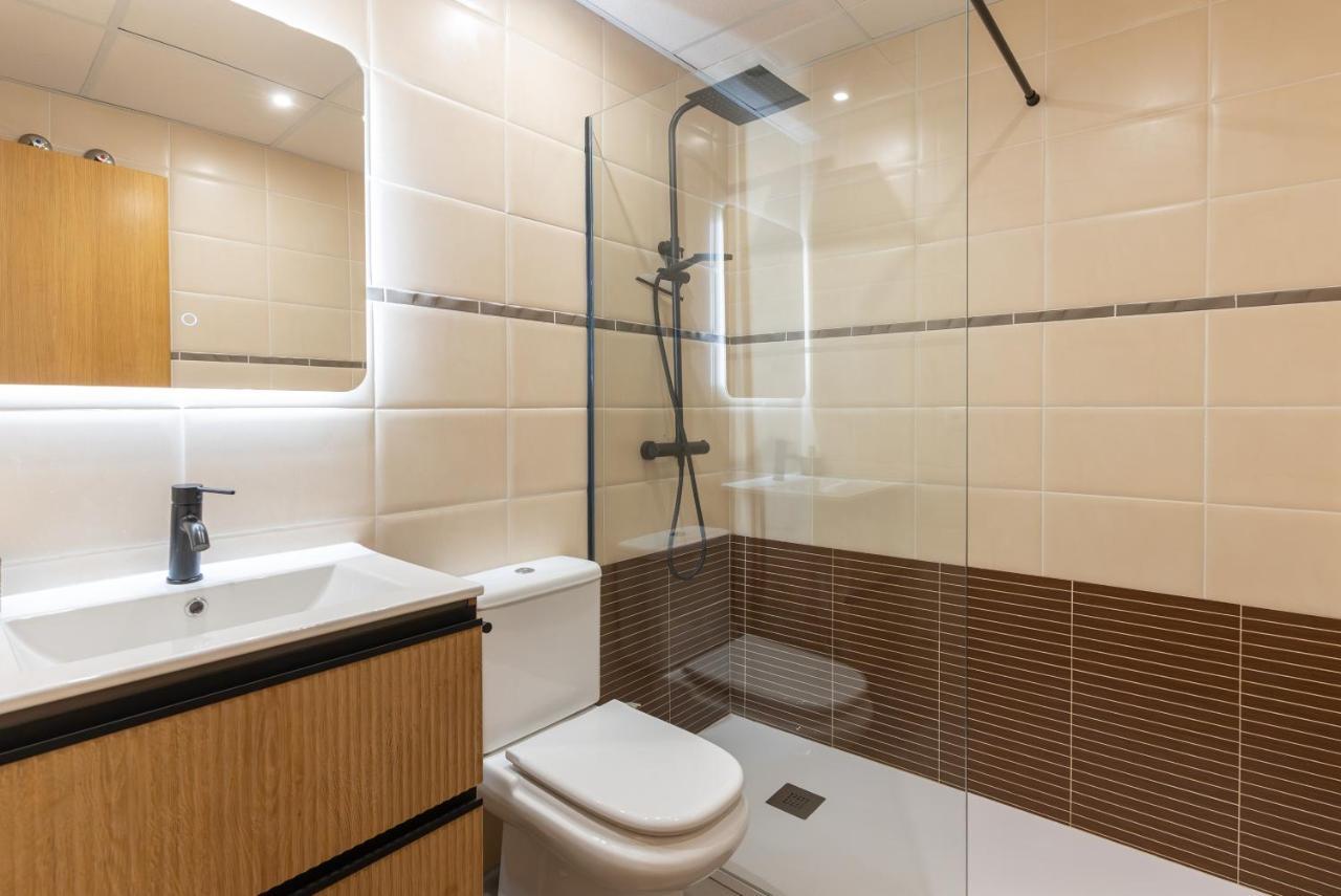 Apartamento Puerta De Cordoba- Exterior Con Balcones Zewnętrze zdjęcie