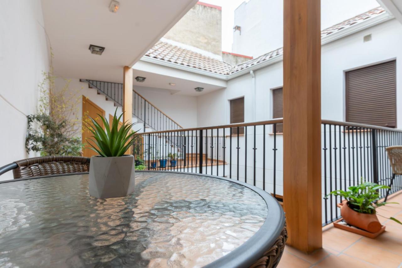 Apartamento Puerta De Cordoba- Exterior Con Balcones Zewnętrze zdjęcie