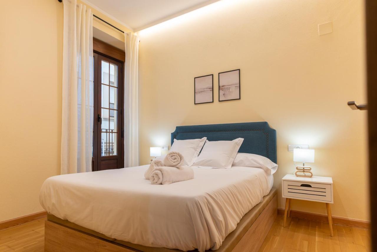 Apartamento Puerta De Cordoba- Exterior Con Balcones Zewnętrze zdjęcie