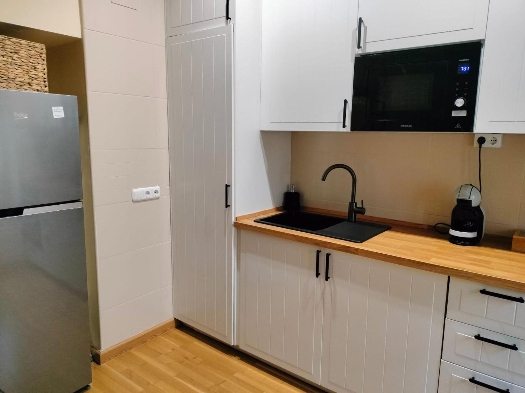 Apartamento Puerta De Cordoba- Exterior Con Balcones Zewnętrze zdjęcie